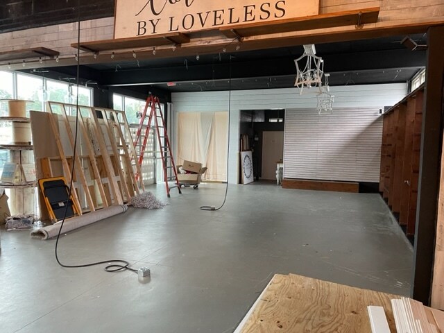 More Photos Of 116 W Bankhead Hwy, Villa Rica Storefront Retail Office For Sale
