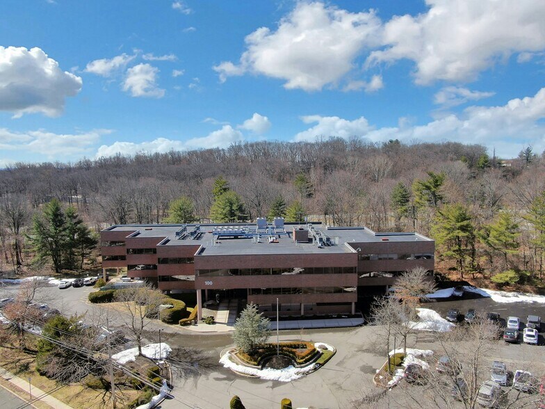 More Photos Of 100 Dutch Hill Rd, Orangeburg Medical For Lease