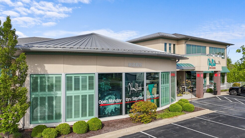 More Photos Of 2265 Bagnell Dam Blvd, Lake Ozark Office For Sale