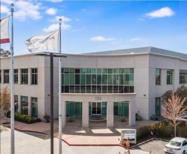 Primary Photo Of 700 Bay Rd, Redwood City Medical For Lease