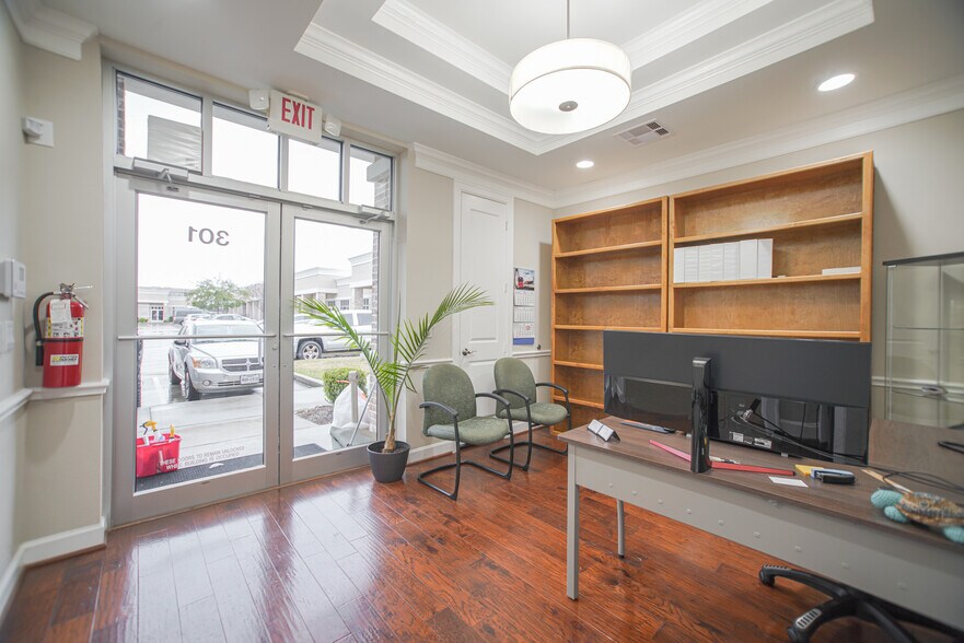 More Photos Of 16000 Park Ten Pl, Houston Office For Lease