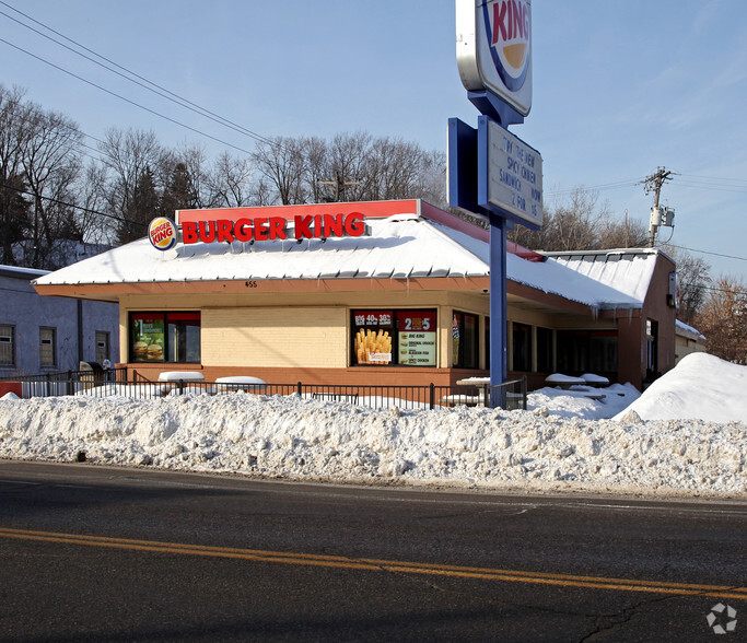 Primary Photo Of 455 Robert St S, Saint Paul Fast Food For Sale