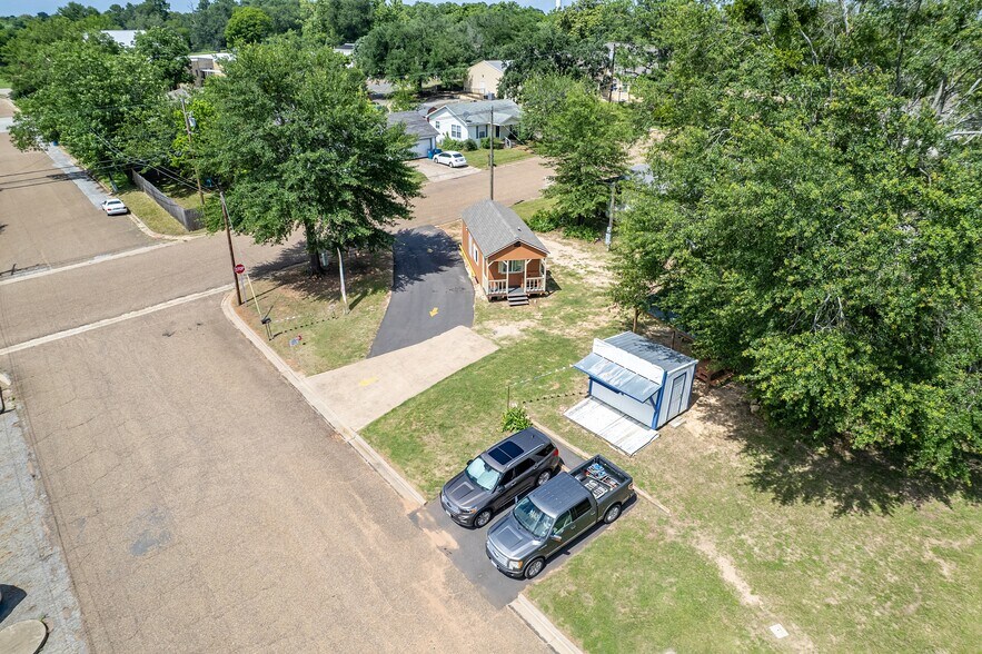 More Photos Of 122 N Green St, Hawkins Land For Sale
