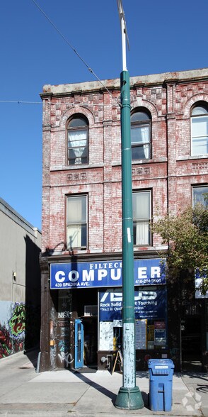 More Photos Of 439 Spadina Ave, Toronto Storefront Retail Residential For Lease