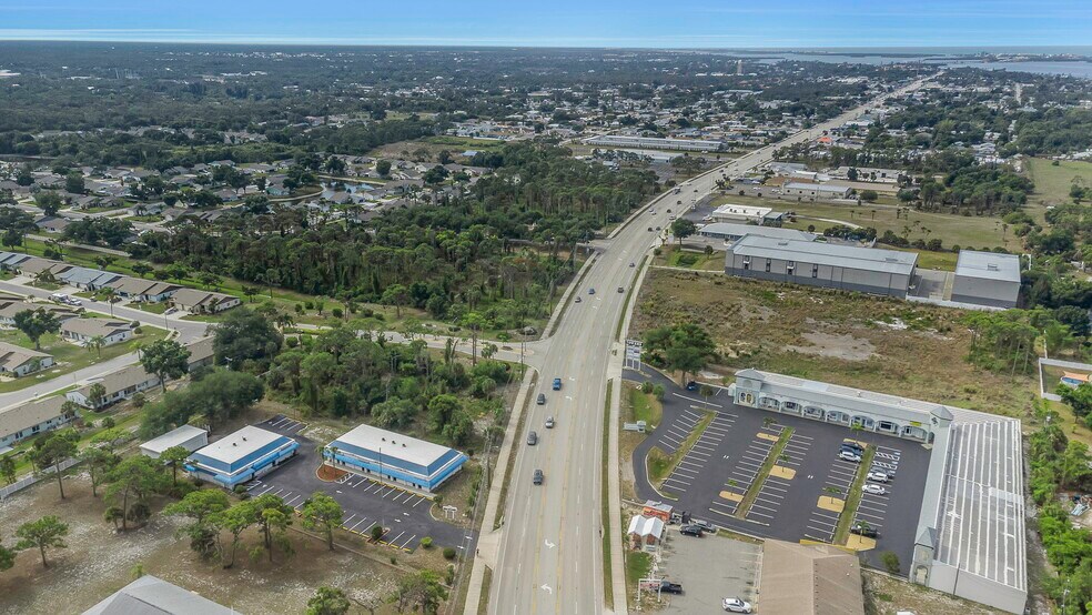 More Photos Of 655 N Indiana Ave, Englewood Medical For Sale