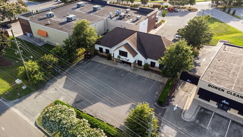 More Photos Of 3116 Evans St, Greenville Freestanding For Lease