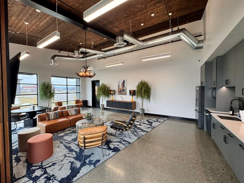 More Photos Of 3209 Gulfstream Rd, Hayden Industrial For Sale