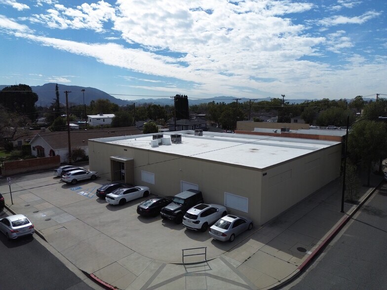 Primary Photo Of 1500 W Burbank Blvd, Burbank Office For Sale