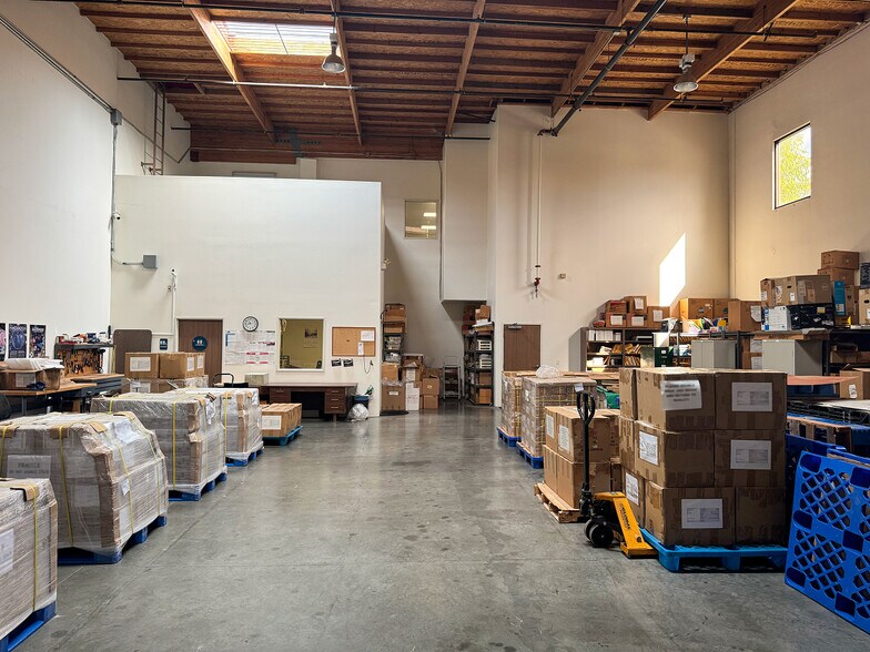 More Photos Of 14502 Central Ave, Chino Warehouse For Lease