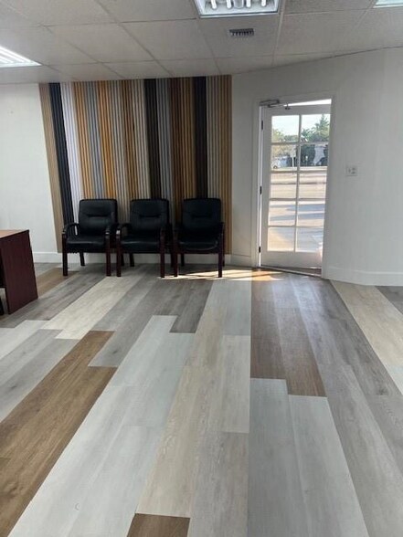 More Photos Of 287-289 E Oakland Park Blvd, Oakland Park Office For Lease