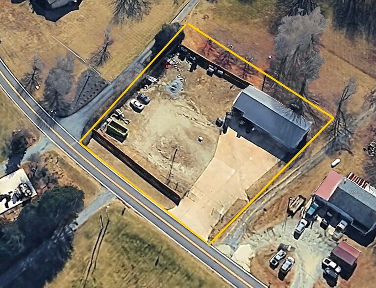 More Photos Of 1082 Lemons rd, Stokesdale Warehouse For Lease