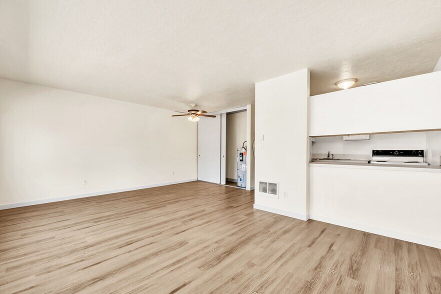 More Photos Of 7606-7720 E Burnside St, Portland Apartments For Sale