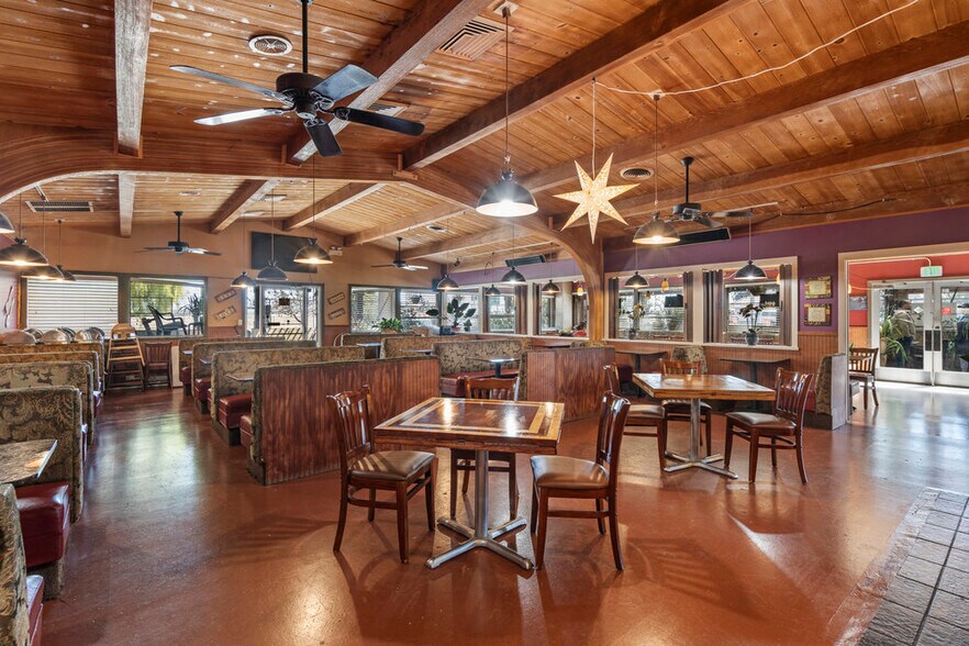 More Photos Of 11261 Merritt St, Castroville Shelter For Sale