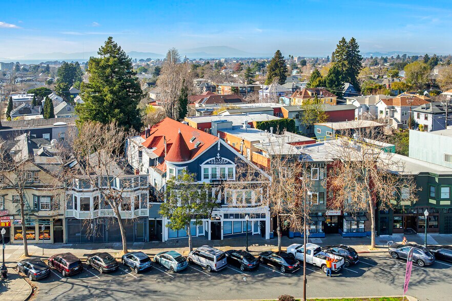 More Photos Of 3228-3230 Adeline St, Berkeley Apartments For Sale