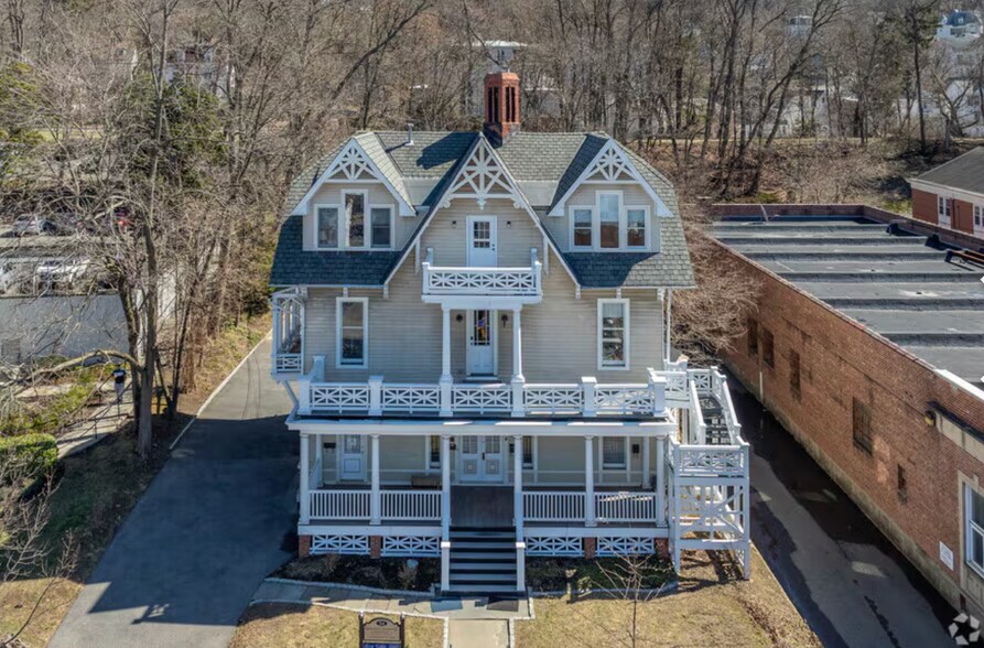 More Photos Of 54 N Broadway, Tarrytown Office For Lease