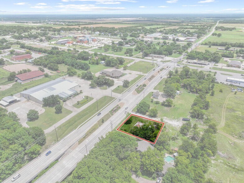 More Photos Of 421 W White St, Anna Land For Sale