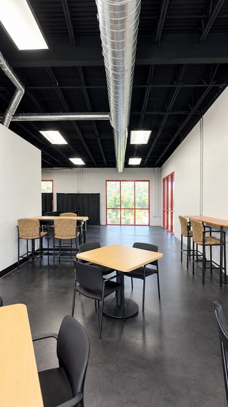 More Photos Of 2301 Longleaf Blvd, Lake Wales Office For Lease