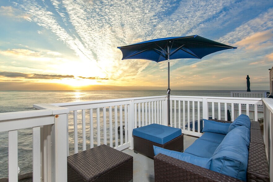 More Photos Of 1476-80 Pescadero Dr, San Diego Apartments For Sale