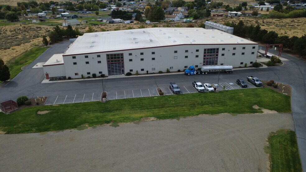 More Photos Of 8111 Keene Rd, West Richland Manufacturing For Sale