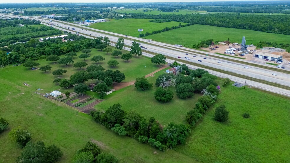 More Photos Of 4579 SE I 10 Frontage Rd, Sealy Land For Sale