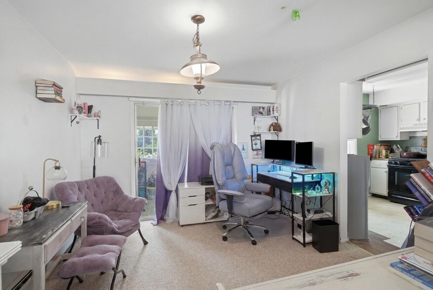 More Photos Of 3 Pierces Rd, Newburgh Office Residential For Sale