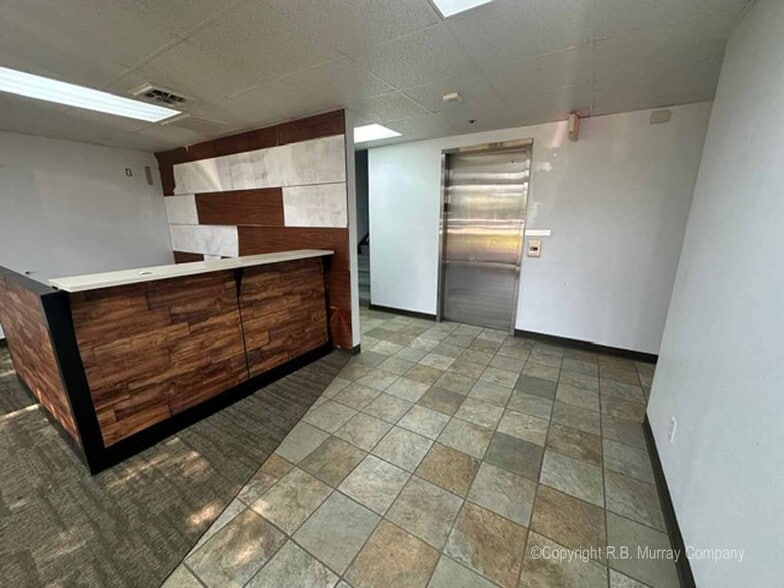 More Photos Of 2503 N Neergard Ave, Springfield Warehouse For Lease