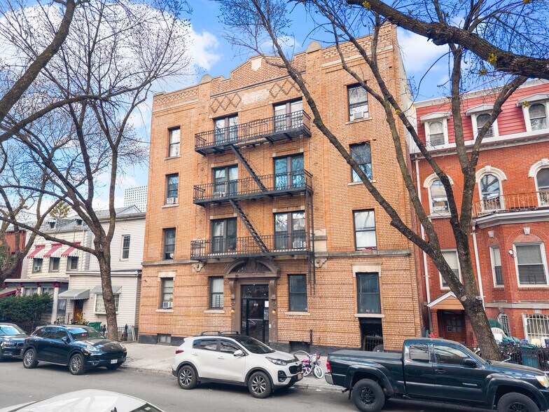 More Photos Of 93-95 India St, Brooklyn Apartments For Sale