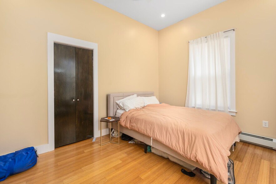 More Photos Of 64-66 Pitman St, Providence Apartments For Sale