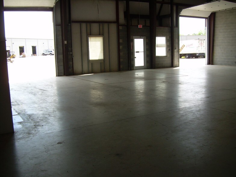 More Photos Of 541 Central Dr, Virginia Beach Unknown For Lease