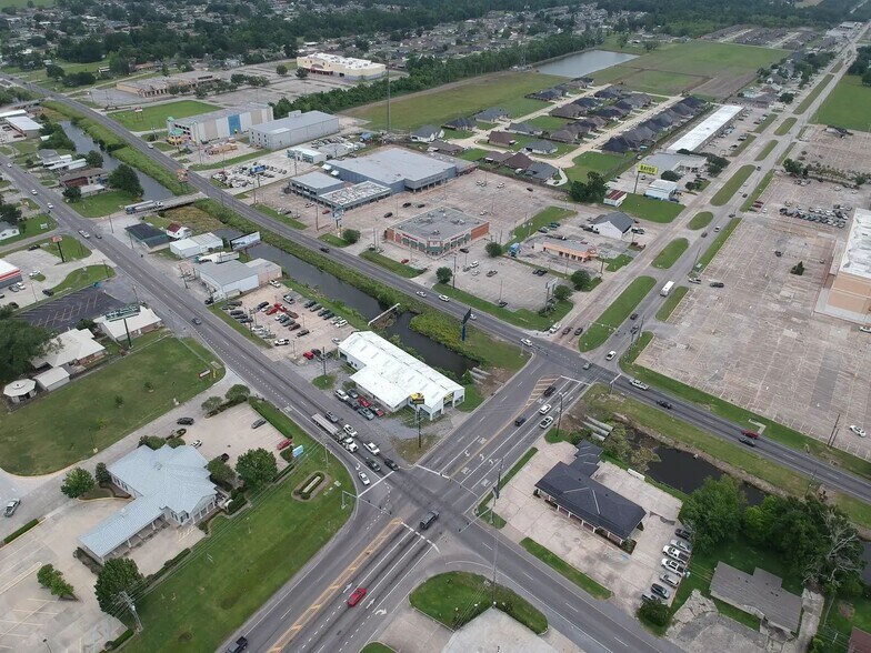 More Photos Of 5801 W Park Ave, Houma General Retail For Sale