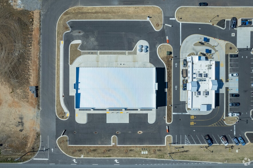 More Photos Of 1970 Highway 101 S, Greer General Retail For Lease