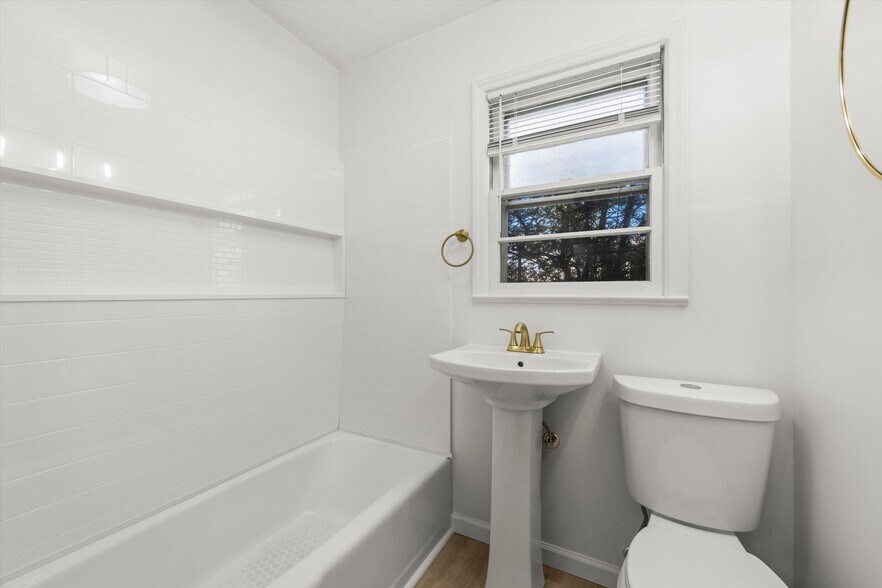 More Photos Of 71 Maple St, Clyde Apartments For Sale