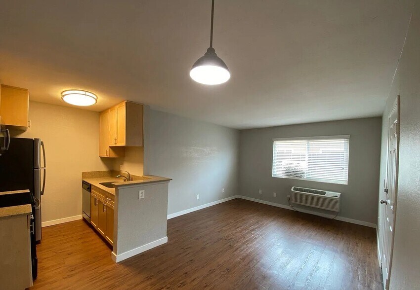 More Photos Of 4447 49th St, San Diego Apartments For Sale