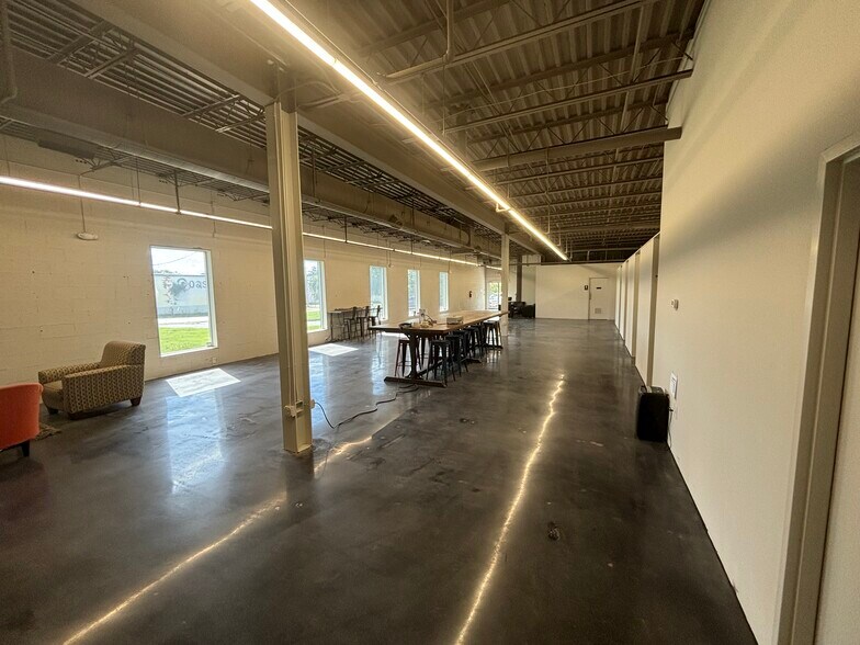 More Photos Of 255 Homer St, Commerce Manufacturing For Lease