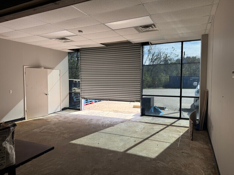 More Photos Of 867-873 Dulles Ave, Stafford Unknown For Lease