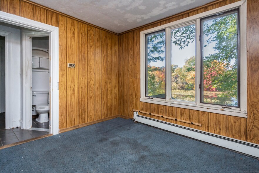 More Photos Of 105 Hartford Tpke, Shrewsbury Office Residential For Sale