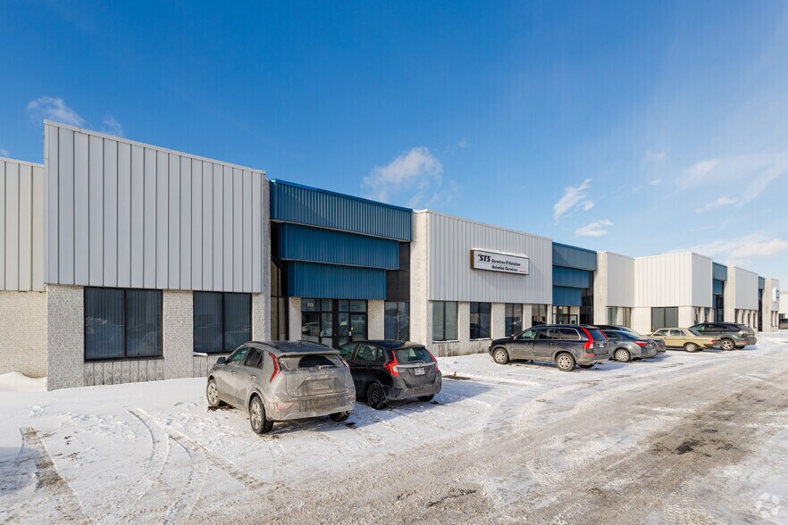 More Photos Of 55-117 Av Lindsay, Dorval Warehouse For Lease