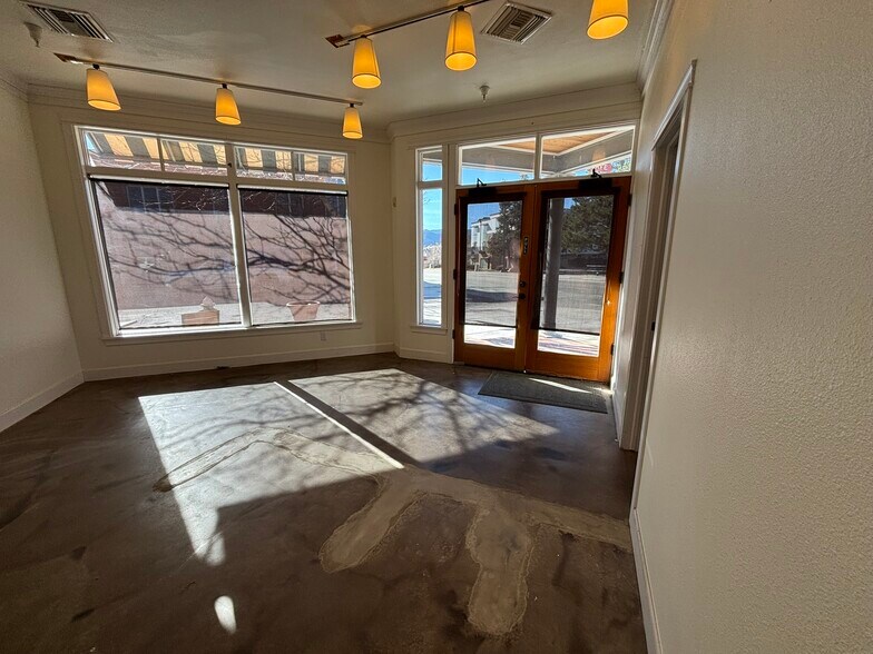 More Photos Of 4680 Broadway St, Boulder Office For Lease