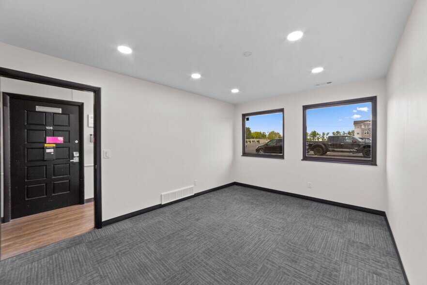 More Photos Of 3910 S Old Highway 94, Saint Charles Unknown For Lease