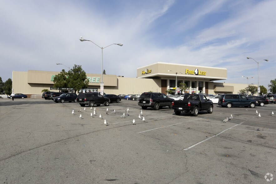 More Photos Of 851 Sepulveda Blvd, Torrance Supermarket For Lease