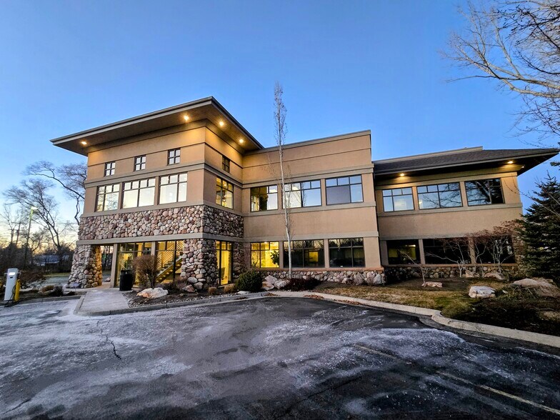 Primary Photo Of 1996 E 6400 S, Salt Lake City Medical For Lease