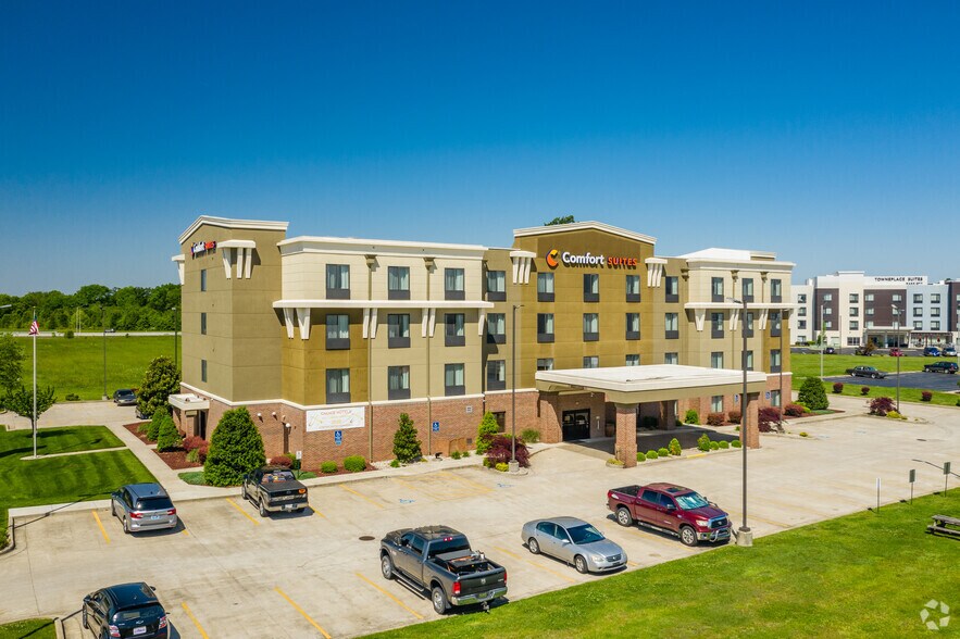 Primary Photo Of 210 Harvey Way, Hopkinsville Hotel For Sale