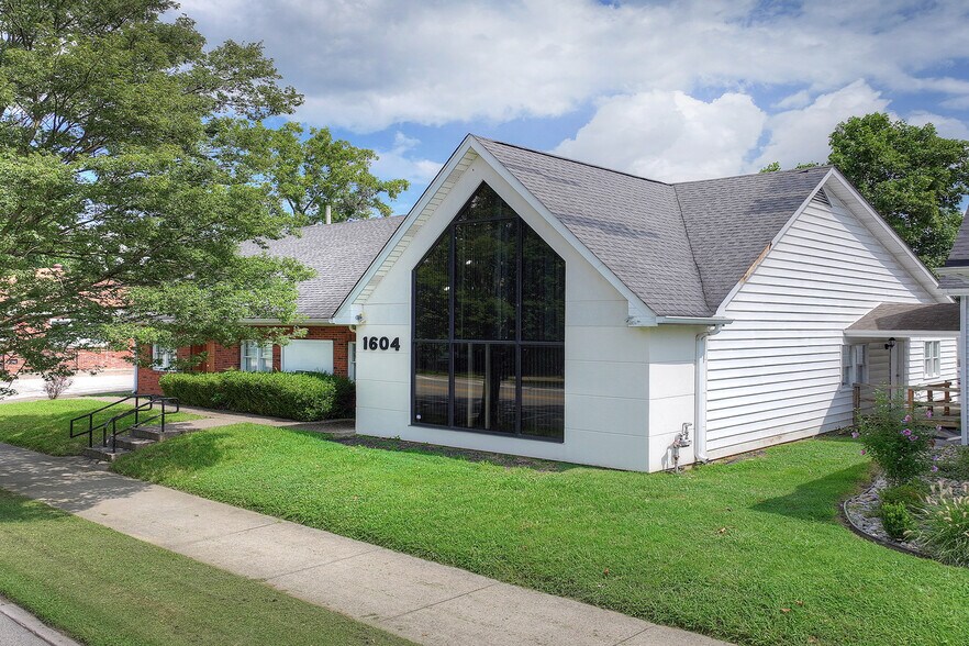 Primary Photo Of 1604 State St, New Albany Office For Sale
