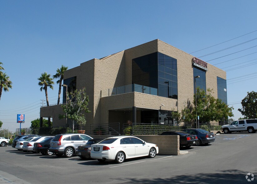 More Photos Of 110 N Lincoln Ave, Corona Medical For Lease