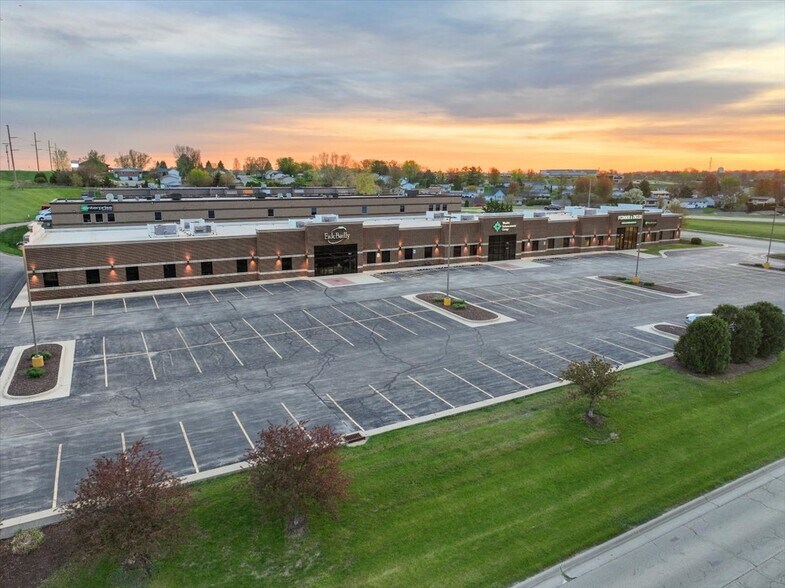 More Photos Of 1545 Associates Dr, Dubuque Office For Sale