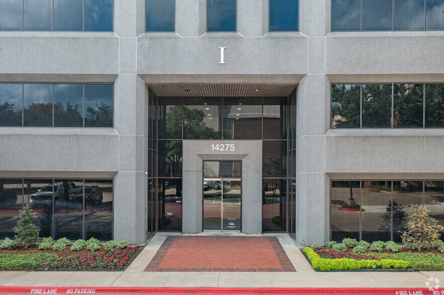 More Photos Of 14275 Midway Rd, Addison Office For Lease