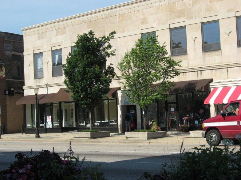 More Photos Of 2-10 S La Grange Rd, La Grange Storefront Retail Office For Lease