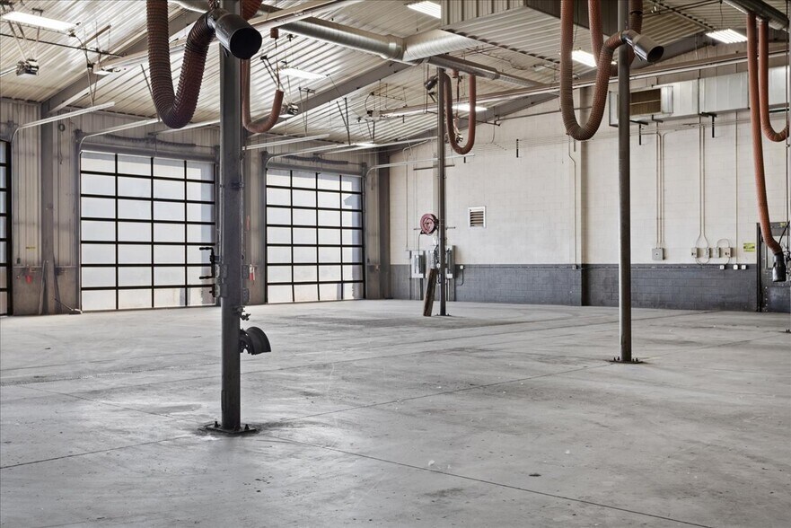 More Photos Of 12104 Deike Ct, Cheyenne Truck Terminal For Sale