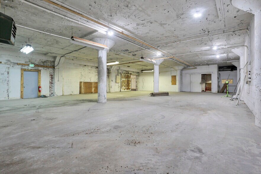 More Photos Of 435 N Elizabeth St, Lima Warehouse For Sale