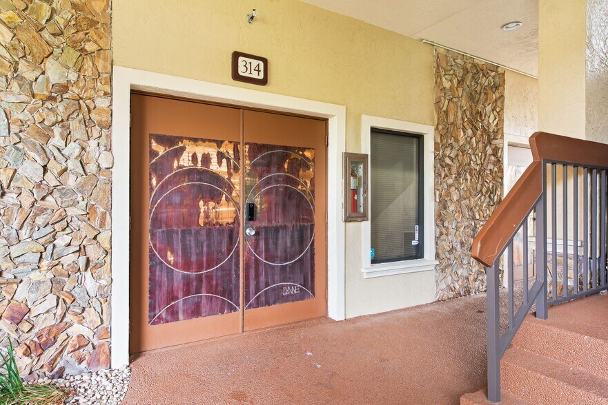 More Photos Of 825-875 Meadows Rd, Boca Raton Medical For Lease
